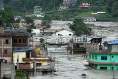 नेपाल में भारी बारिश से बाढ़ का कहर, 16 लोगों की मौत, 22 लोग लापता