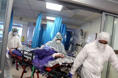 केंद्र सरकार ने सुप्रीम कोर्ट में दिया हलफनामा, कोरोना मरीजों की सभी मौतों को कोविड डेथ माना जाएगा