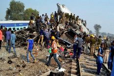 बंगाल में बड़ा खुलासा! रेल हादसे में मरा बताकर ने ली थी नौकरी, 11 साल बाद जिंदा मिला शख्स

