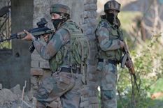 इंडियन आर्मी ने भाजपा पार्षद की हत्या का लिया बदला, जैश-ए-मोहम्मद के तीन आतंकवादी ढेर