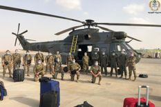 कंगाल हो गई इस मुस्लिम देश की सेना, लोगों को किराये पर दे रही हेलीकॉप्टर