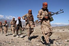 अफगानिस्तान में तालीबानियों ने फिर उठाया सिर, प्रांतीय राजधानी में घुसे, भीषण लड़ाई जारी