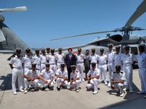 बढ़ी नौसेना की ताकत, अमेरिका ने भारत को सौंपे एमएच-60आर हेलिकॉप्टर




