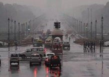 झमाझम बारिश से दिल्ली में मौसम हुआ खुशनुमा, मौसम विभाग ने जारी की ऐसी चेतावनी 
