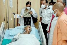 कल्याण सिंह की हालत नाजुक, मुख्यमंत्री योगी ने हॉस्पिटल जाकर जाना हाल