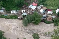 जम्मू-कश्मीर के किश्तवाड़ में बादल फटा,  चार लोगों की मौत, 40 से ज्यादा लोग लापता, एयरफोर्स से मांगी मदद

