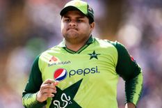 पाकिस्तान का 110 किलो का बल्लेबाज सिर में गेंद लगने के बाद अस्पताल पहुंचा, इस मैच से हुआ बाहर