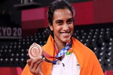 भारत की महिला बैडमिंटन स्टार पीवी सिंधु ने टोक्यो ओलंपिक में रच दिया इतिहास, जानिए कैसे