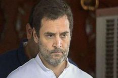 कांग्रेस को लगा झटका, राहुल गांधी के बाद 5 और नेताओं के ट्विटर अकाउंट हुए 'लॉक'




