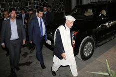 अफगान राष्ट्रपति को लेकर बड़ा खुलासा! अपने साथ लेकर भागे कैश से भरी 4 कारों और हेलिकॉप्टर समेत ये चीजें
