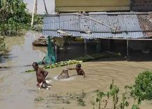 असम में बाढ़ ने मचाया कोहराम, पांच की मौत, करीब 6.48 लोग लाख प्रभावित



