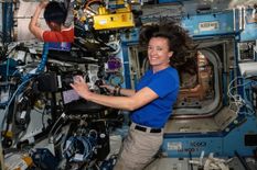 अंतरिक्ष में बाल कैसे धोते हैं, नासा की यात्री ने शेयर किया चौंकाने वाला वीडियो