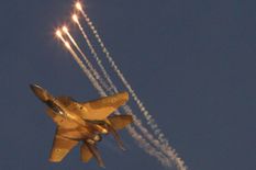 इजरायली लड़ाकू विमानों ने गाजा पट्टी में हमास का फिर किया सबसे बुरा हाल, जानिए कैसे