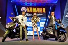 Yamaha ने उतारा Street Rally 125 का Fi Hybrid अवतार, कीमत और खासियत जानकर तुरंत खरीद लेंगे