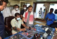 फिर ना हो नौका हादसा जैसी घटना, खुद असम के CM हिमंता ने लिया यात्रियों की सुरक्षा का जायजा