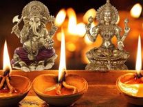 Diwali: जानिए कब है इस साल दिवाली पर महालक्ष्मी पूजा? ये है डेट और मां लक्ष्मी पूजा का शुभ मुहूर्त



