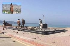 पाकिस्तान में मोहम्‍मद अली जिन्‍ना की मूर्ति को बम से उड़ाया, जानिए किसने दिखाई इतनी हिम्मत