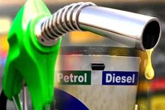 अगले साल तक पेट्रोल की कीमत 150 रुपए और डीजल 140 रुपए प्रति लीटर तक पहुंच सकता है!