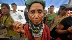 त्रिपुरा के शिविरों में रहने वाले आदिवासी प्रवासियों के मिजोरम उपचुनाव में वोट को लेकर कंफ्यूज