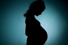 ये खौफनाक है या दर्दनाकः सास की यातनाओं से खुद को बचाने के लिए महिला ने किया नकली गर्भधारण 