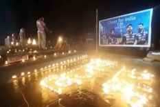 पाकिस्तान के खिलाफ टीम इंडिया की जीत के लिए वाराणसी के दशाश्वमेध गंगा घाट पर हुई अनोखी प्रार्थना