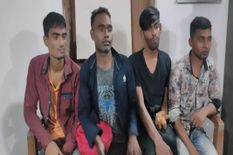 बांग्लादेश से चोरी छिपे भारत में घुसे थे 10 लोग, लेकिन भारतीय पुलिस ने कर दिया ऐसा बुरा हाल