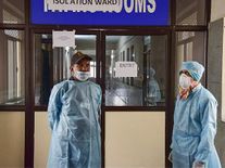साउथ अफ्रीका से भारत आए दो विदेशी कोरोना पॉजिटिव, घातर वेरिएंट के डर से स्वास्थ्य अधिकारियों के उड़े होश
