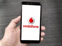 Jio की टक्कर में आए Vodafone Idea के धांसू Plan, कम कीमत में 28 दिन मिलेगा इतना कुछ