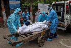 देश में कोरोना वायरस से लोगों की मौत का सिलसिला जारी, पिछले 24 घंटों में इतने ने तोड़ा दम