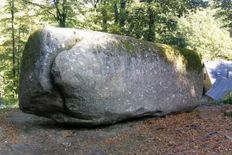 132 टन की चट्टान को एक हाथ से कमजोर से कमजोर आदमी भी हिला सकता है, वजह जानकर रह जाएंगे दंग!