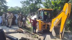 बिश्वनाथ में 120 बीघा जमीन पर अवैध कब्जा, सरकार से अतिक्रमण हटाने की मांग