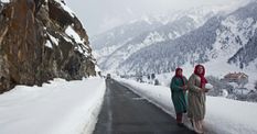 भारी बर्फबारी और बारिश के बाद जम्मू-कश्मीर, लद्दाख में मौसम में सुधार, जानिए अब कैसा रहेगा मौसम का मिजाज