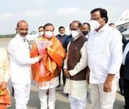 हैदराबाद पहुंचे पूर्वोत्तर मुख्यमंत्री हिमंता बिस्वा बांदी संजय कुमार ने किया स्वागत