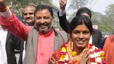UP Election में BJP के सामने खड़ी हुई नई मुसीबत, एक ही सीट से टिकट मांग रहे ये पति-पत्नी
