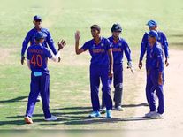  Ind vs Eng U19 WC Final : इंग्लैंड की आधी टीम पवेलियन लौटी , रवि कुमार और राज ने ढहाया कहर 