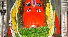 Hanuman Chalisa का महत्व :  हनुमान चालीसा का क्या महत्व है? इसके एक एक छंद में छिपा है जीवन का सार 