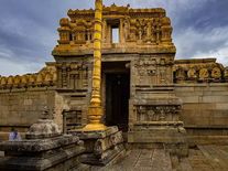ये है भारत का सबसे रहस्यमयी मंदिर, इसमें एक खंभा हवा में है लटका, आज तक कोई नहीं जान पाया रहस्य
