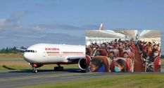 भारतीयों को लेकर रोमानिया से मुंबई के लिए रवाना हुआ एयर इंडिया का विमान, विदेश मंत्री खुद कर रहें है निगरानी

