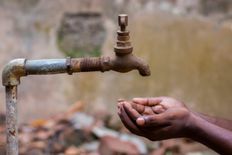 इस देश में आया भयंकर जल संकट, लोगों को राशन से मिलेगा पानी  


