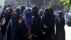 भारत में हिजाब को लेकर बवाल, सरकार ने ईरान में हो रहे विरोध को लेकर सुप्रीम कोर्ट में कही ऐसी बात
