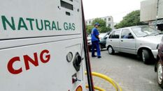 पेट्रोल-डीजल के बाद CNG पर भी महंगाई की मार, 1 महीने में 7वीं बार बढ़े दाम