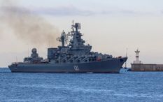 रूस को लगा अब तक का सबसे बड़ा झटका, समुद्र में डूबा खतरनाक मोस्कवा मिसाइल क्रूजर