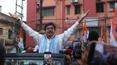 Asansol  by election: शत्रुघ्न सिन्हा ने सभी को किया 'खामोश', 2 लाख वोटों से जीता उप चुनाव, ममता को दिया जीत का श्रेय