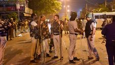 दिल्लीः जहांगीरपुरी हिंसा में अब तक 9 लोग गिरफ्तार, सब-इंस्पेक्टर को लगी थी गोली