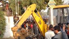 कानपुर हिंसा मामले में बड़ा एक्शन, आरोपी हयात के रिश्तेदार की इमारत पर चला बुलडोजर 

