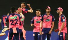 IPL 2022: पराग, कुलदीप-अश्विन की तिकड़ी ने राजस्थान को दिलाई जीत, बेंगलुरु को मिली शिकस्त