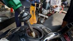 आज भी नहीं बढ़ीं पेट्रोल और डीजल की कीमतें, जानिए कितने रुपए लीटर है दाम