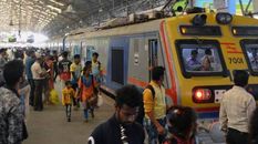 भीषण गर्मी के बीच रेलवे ने यात्रियों को दी एक और बड़ी राहत, कुछ दिन पहले ही घटाया था मुंबई लोकल का किराया