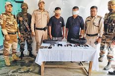 असम राइफल्स ने म्यांमार के नागरिक सहित 2 हथियार डीलरों को किया गिरफ्तार