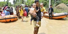 धीरे-धीरे पटरी पर लौट रही है असम के लोगों की जिंदगी, फिर भी बाढ़ से 75 हजार लोग प्रभावित